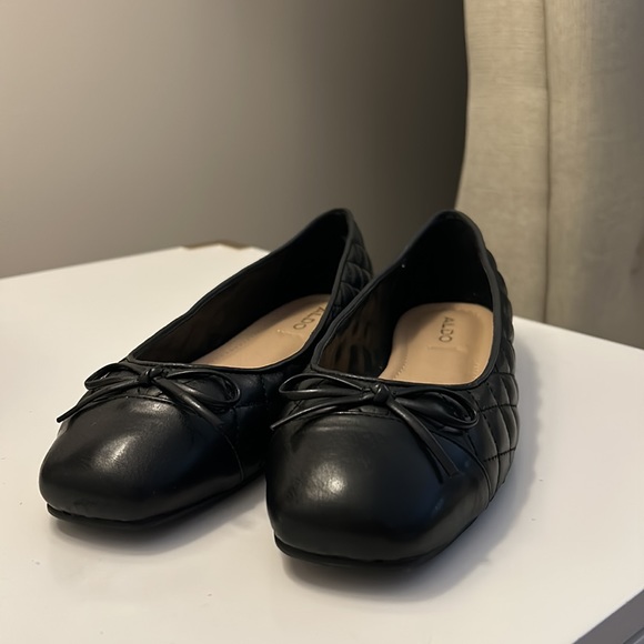 Black ballerina style leather Aldo shoes size 7.5 - Picture 5 of 9